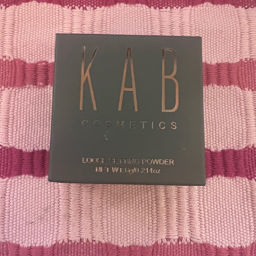 KAB Cosmetics Setting Powder 💫 NEW - Picture 2 of 5